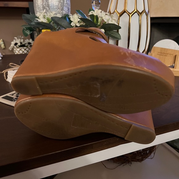 DV Dolce Vita Tan Leather Platform Gladiator Wedge Heel Shoes Sz 9 - Picture 6 of 6